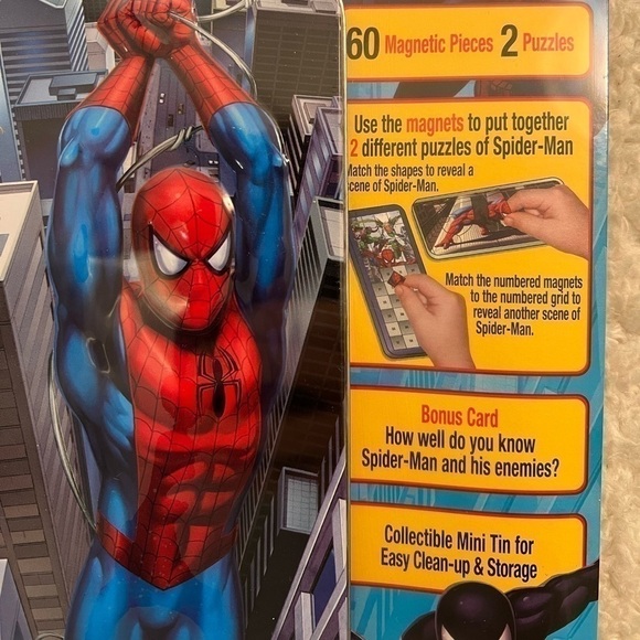 Marvel "Spiderman" Collector's Edition Magnet Fun Play Kit - Picture 3 of 6